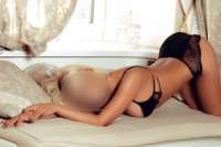 Dazzling Beauty: Merter Escort Bayan,