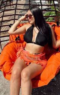 İncirli'deki Escort Hanımla Tanışmanın Vakti Geldi: İhtimaller Sınırsız ve Ateşli
