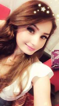 Mersin Yabancı Escort'un Hikayesi: Zarif ve Büyüleyici