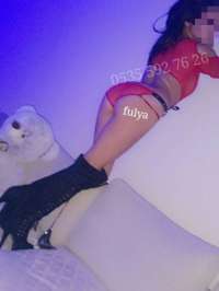 Merter Escort Dünyasında Unutulmaz Bir Gece: Ateşli ve Tutkulu Sarışın