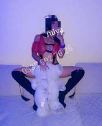 Merter Escort Dünyasında Unutulmaz Bir Gece: Ateşli ve Tutkulu Sarışın