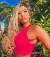 Tarsus'daki Cazibe Bombası: Büyüleyici Eskort Bayan